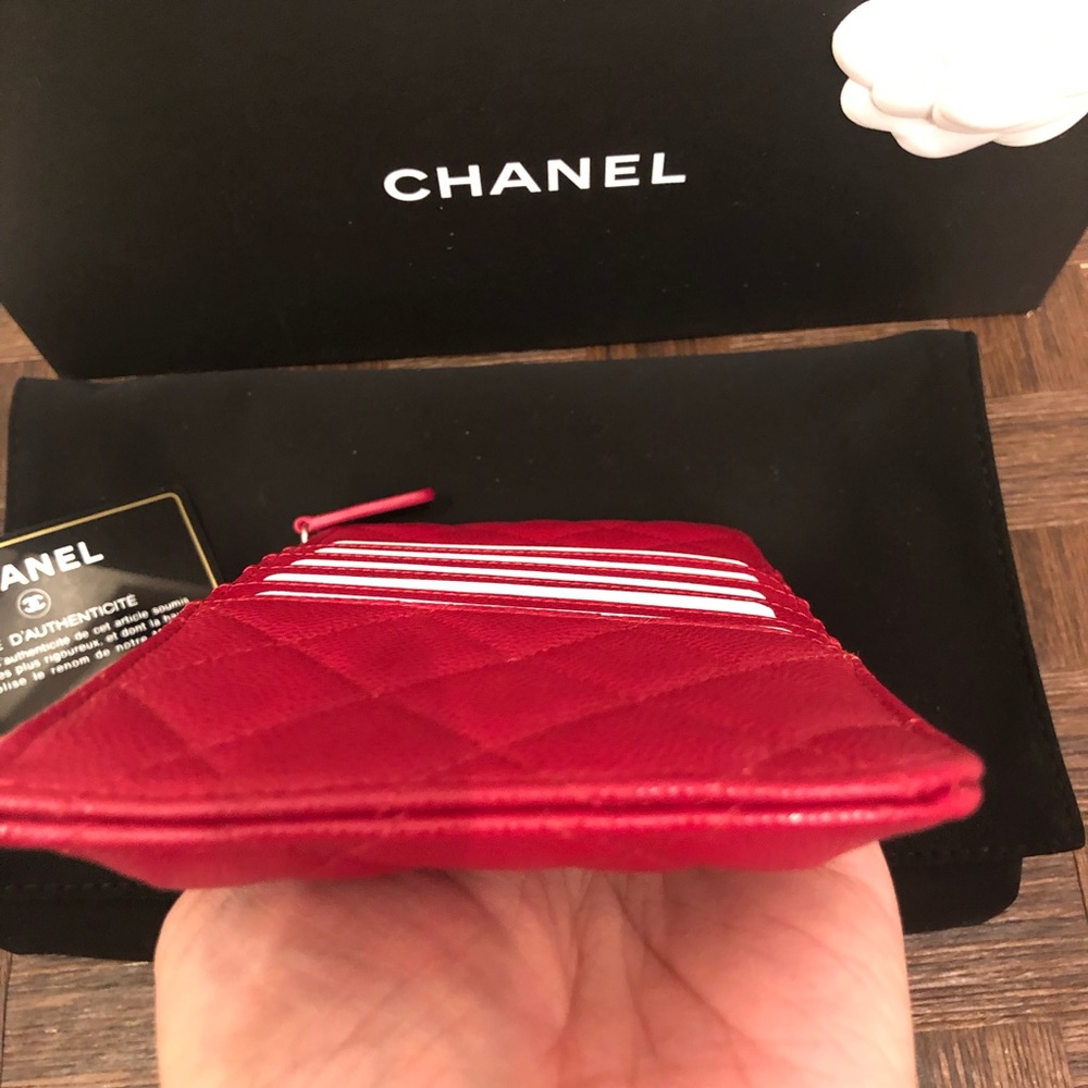 βSOLDβ CHANEL Caviar Quilted Classic Wallet Pouch - Picture 6 of 8